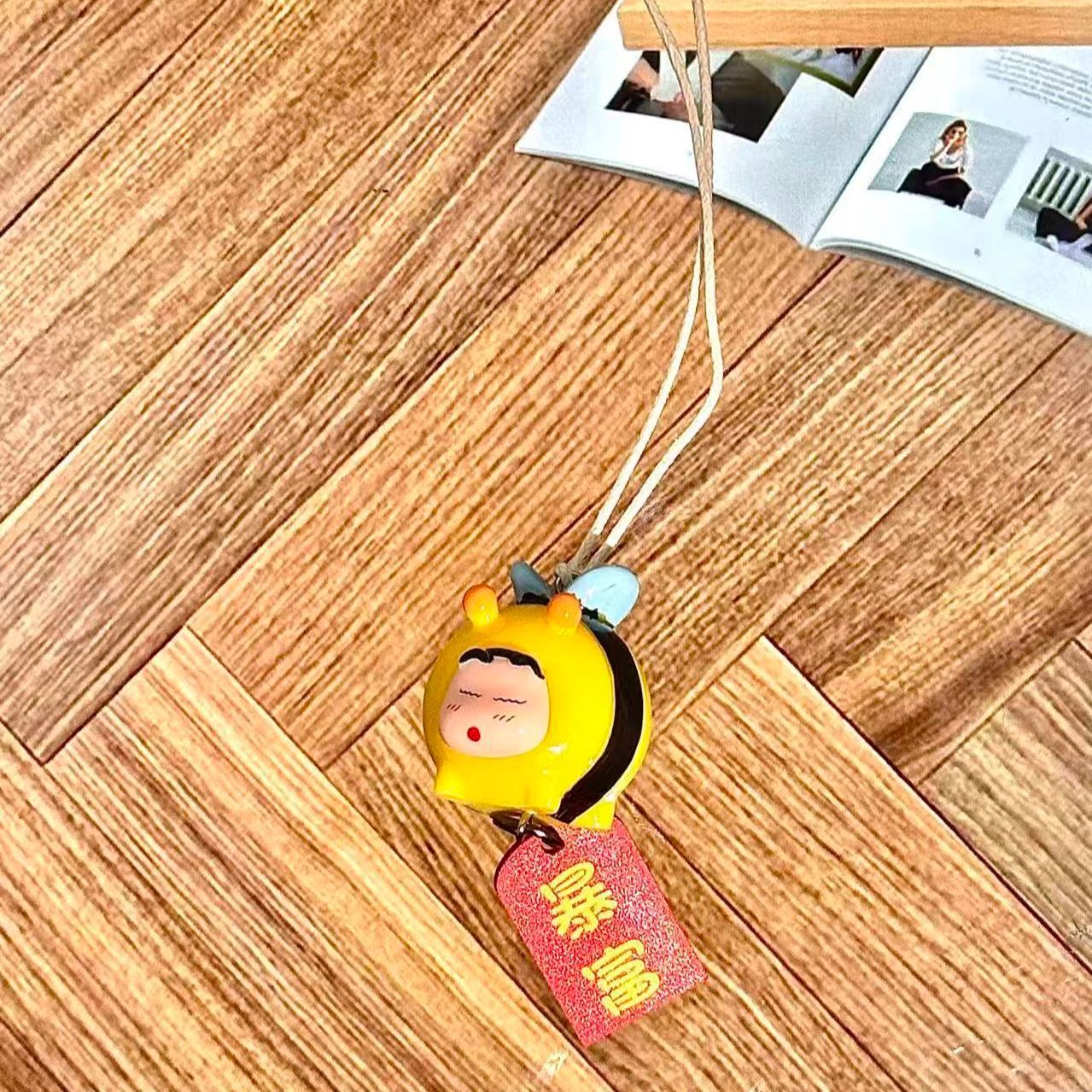 Crayon Shin-chan Bee Cosplay F - Car Accessories Hanging 评论和价格